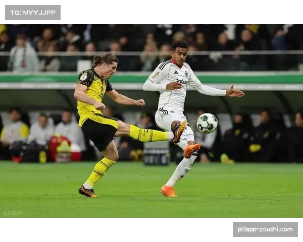 奥格斯堡凭借顽强斗志抢分 防守紧凑度有所改善